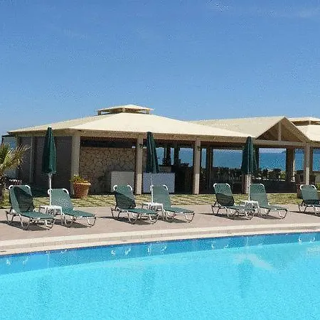 Apladas Beach Ξενοδοχείο